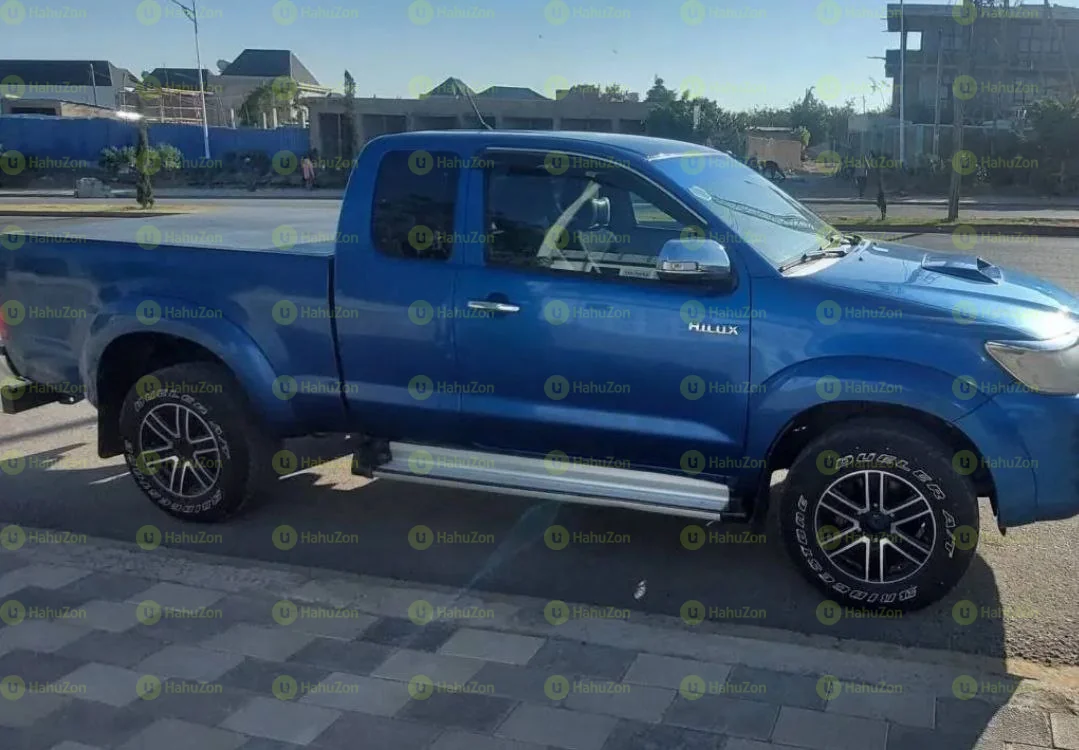 2015 Model-Toyota Hilux Cab
