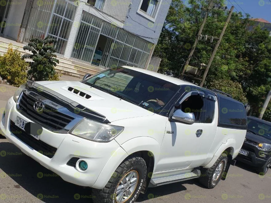 2012 Model-Toyota Hilux