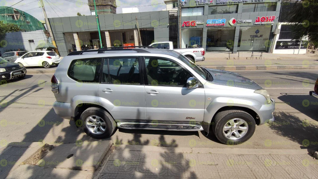 2005 Model-Toyota Land Cruiser Prado