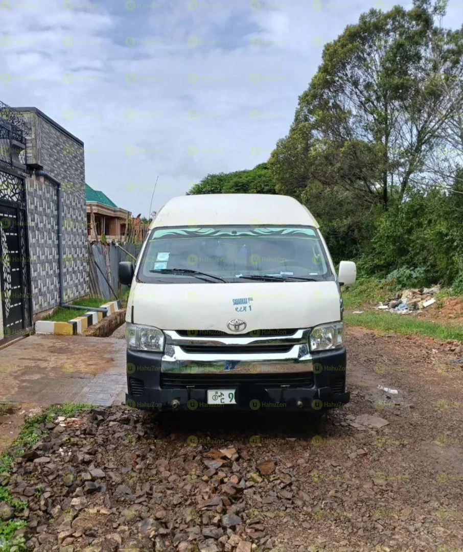 2008 Model-Toyota High Roof