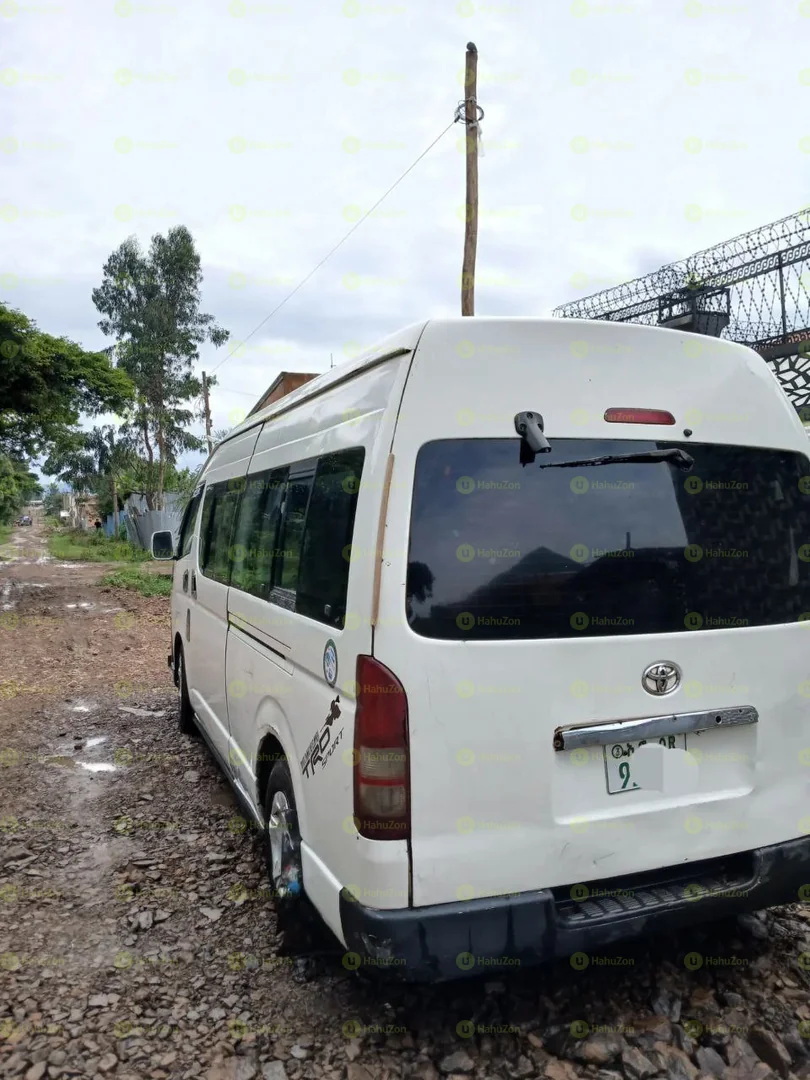 2008 Model-Toyota High Roof