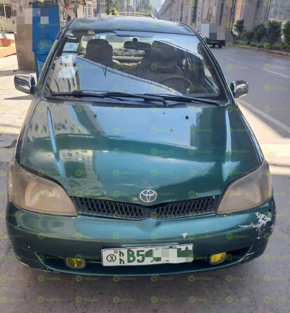 2001 Model-Toyota Platz