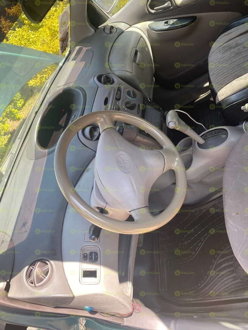 2001 Model-Toyota Platz