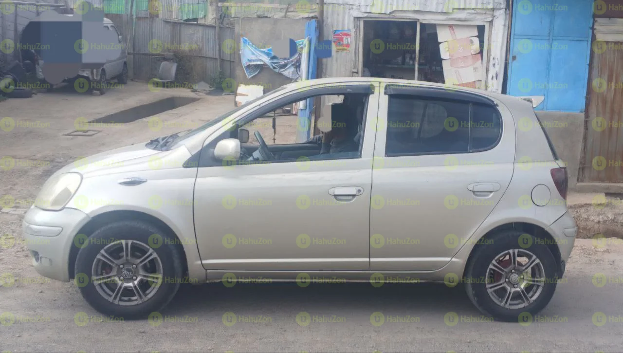 2002 Model-Toyota Vitz