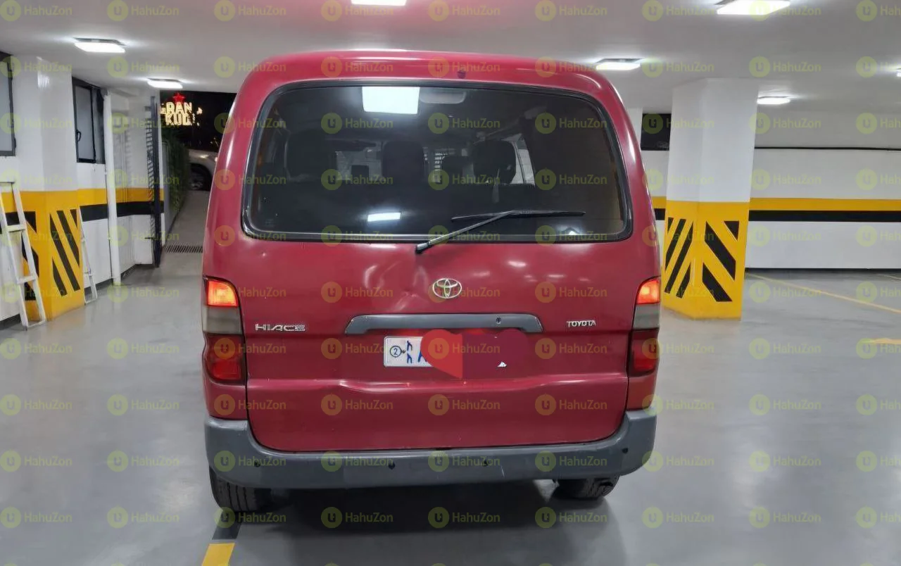 2006 Model-Toyota Hiace Dolphin