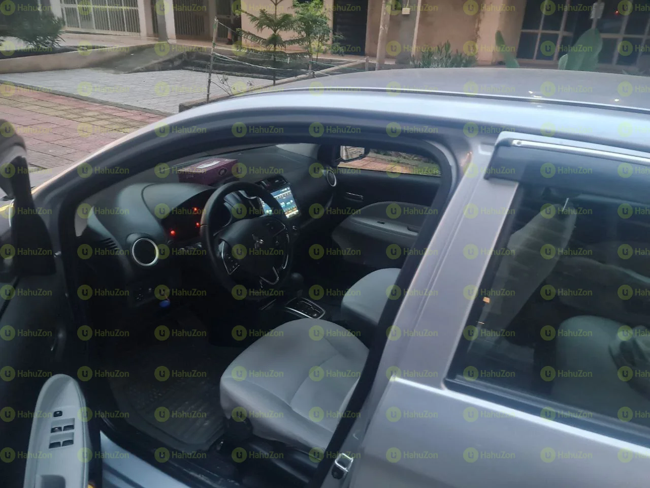 2021-Mitsubishi Attrage