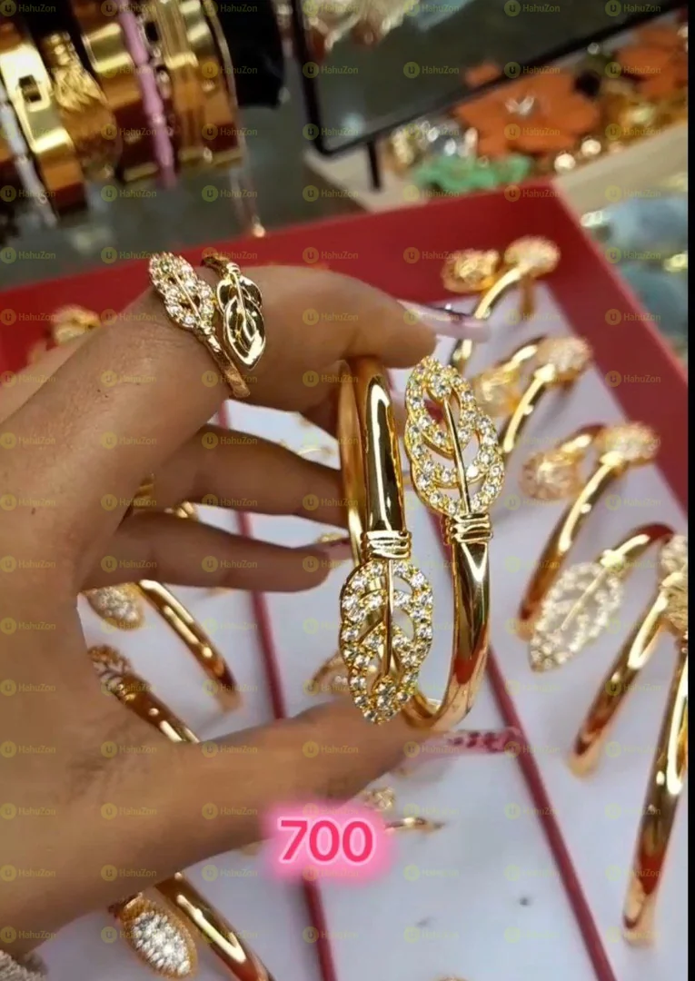 1  ፒስ የእጅ አንባር