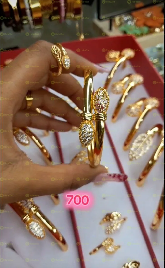 1  ፒስ የእጅ አንባር