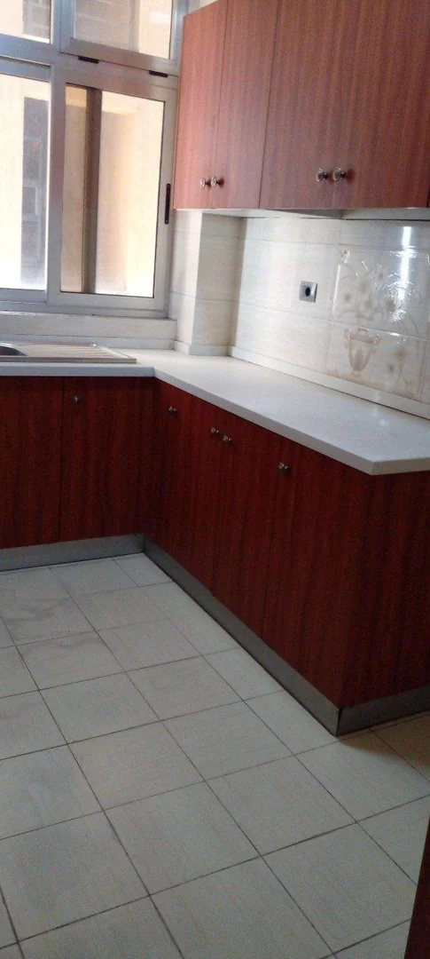 127 ካሬ የሚሸጥ አፓርትመንት በሲኤምሲ