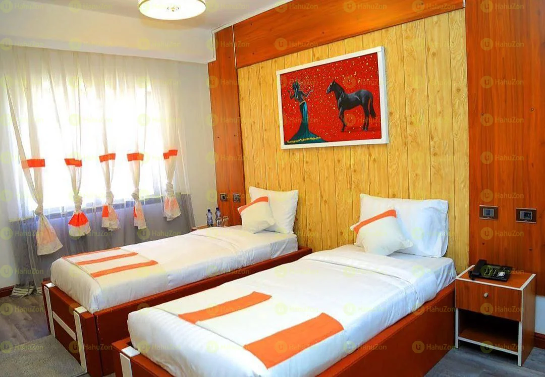 250 ካሬ የሚሸጥ G+4 ህንጻ በቦሌ