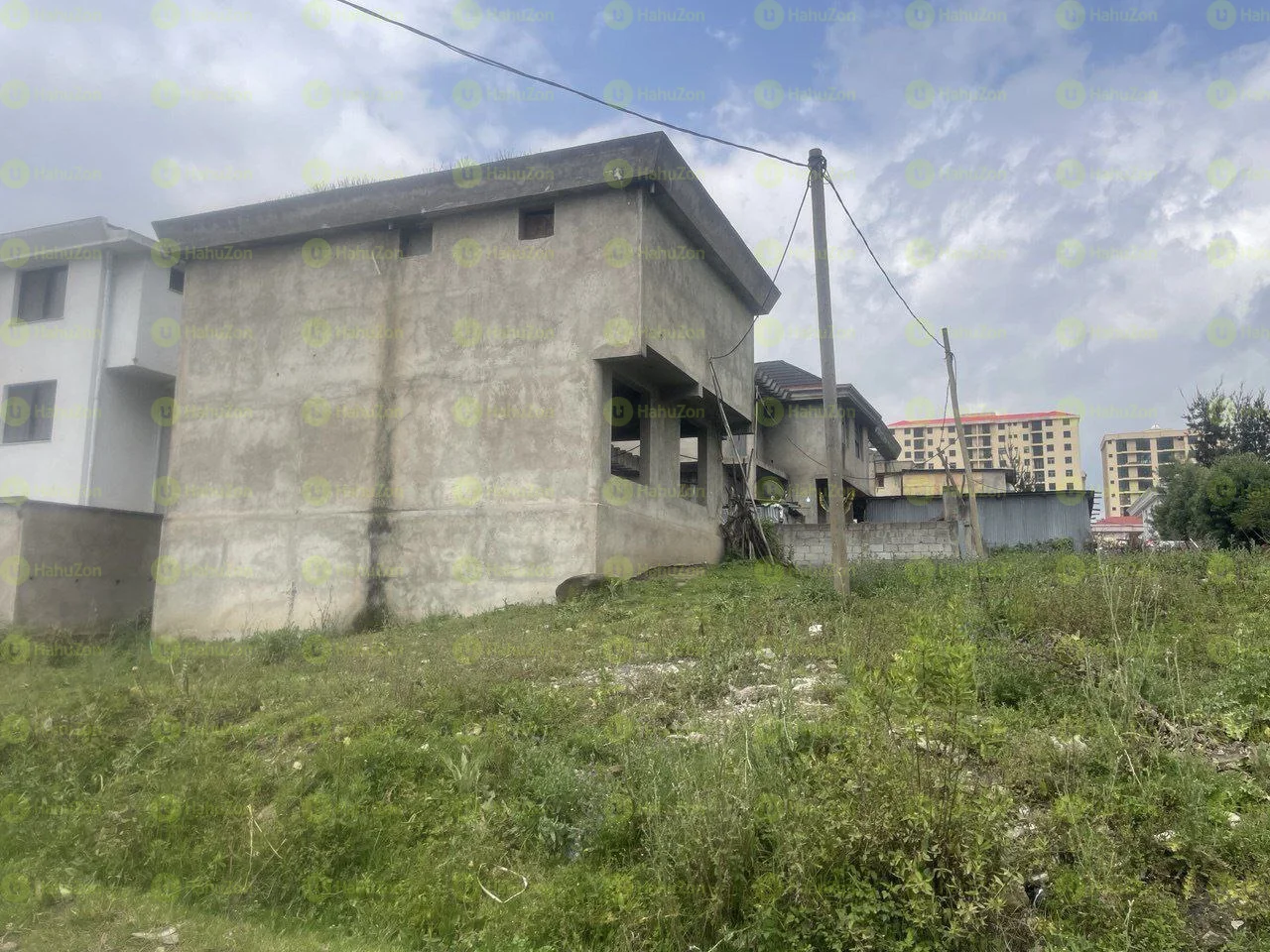 250 ካሬ የሚሸጥ G+2 ቤት በአያት