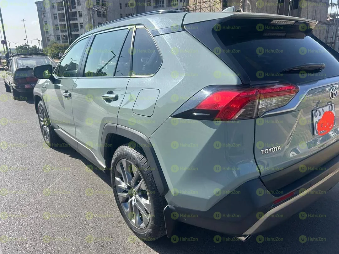 2023 Model-Toyota Rav4