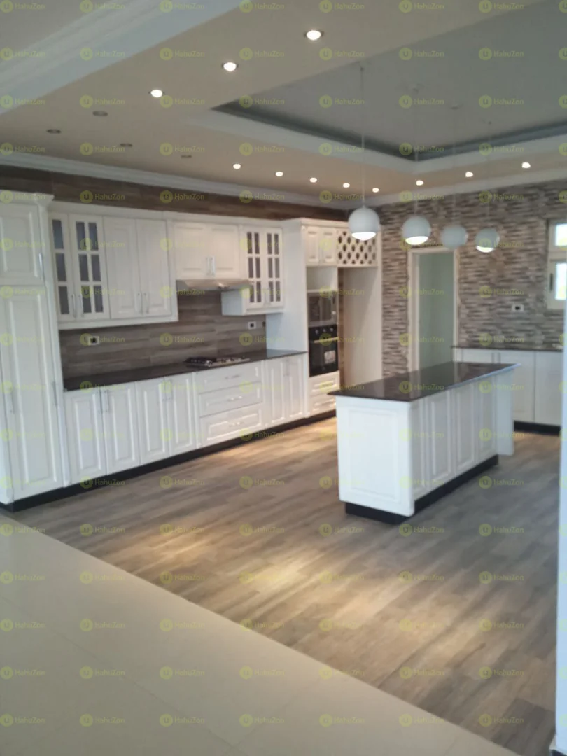 250 ካሬ የሚሸጥ G+2 ቤት በአያት