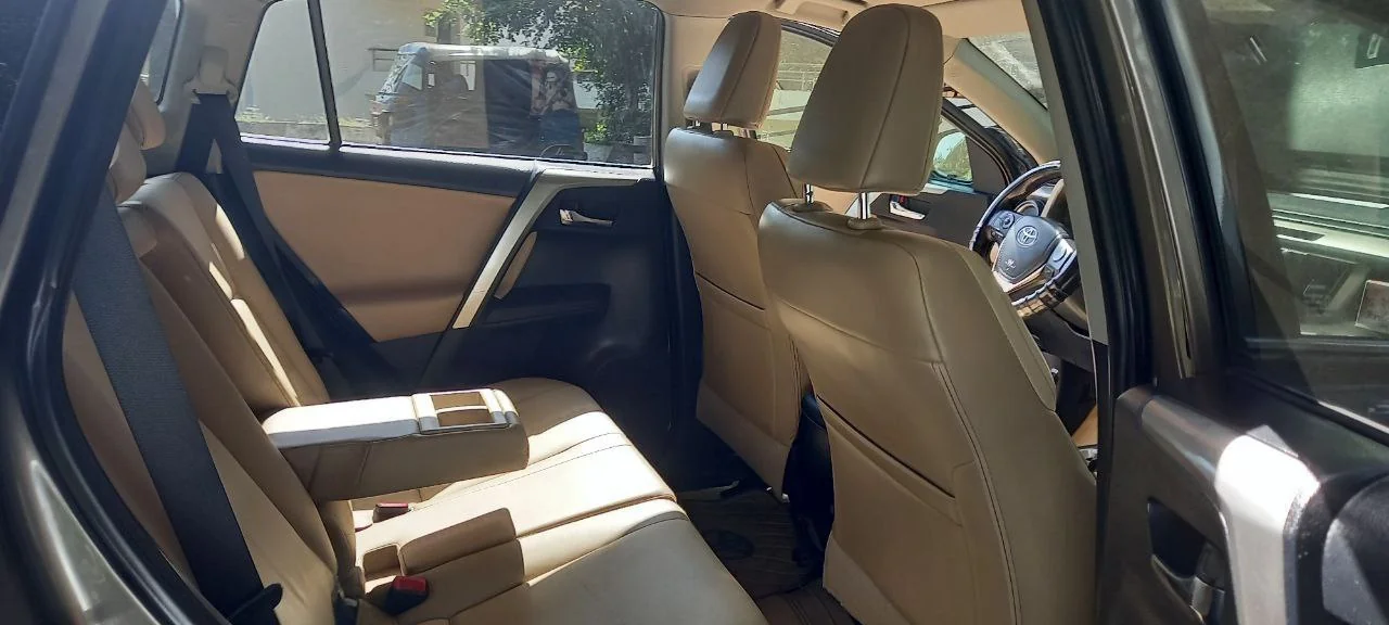 2015 Model-Toyota Rav4