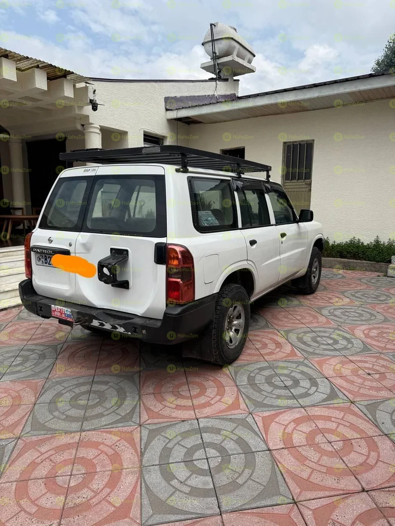 2011 Model-Nissan Patrol Safari