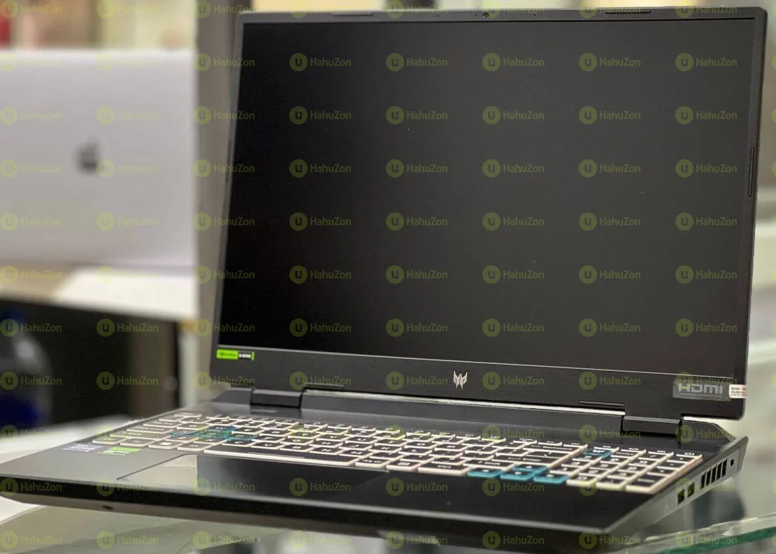 Acer Predator HeliosIntel Core i9 13th Gen 16 Gaming Laptop