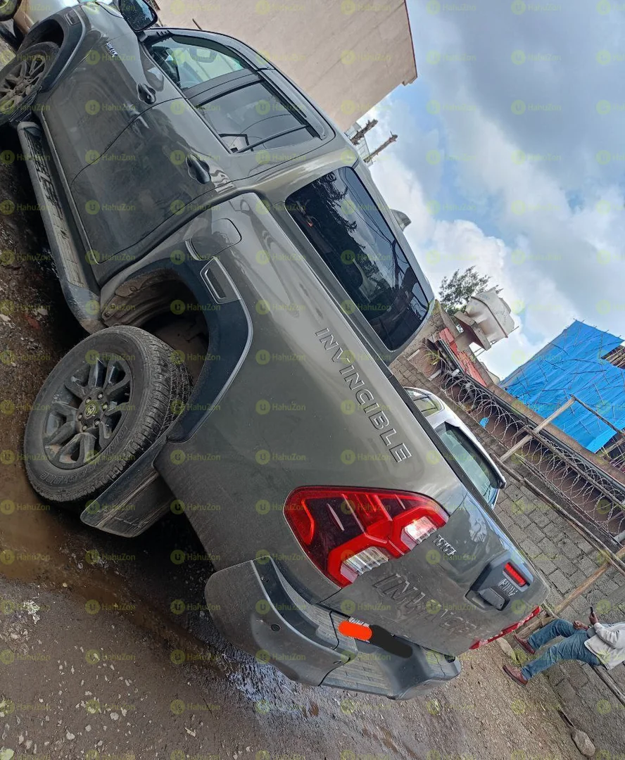 2021 Model-Toyota Invincible Hilux Double Cap