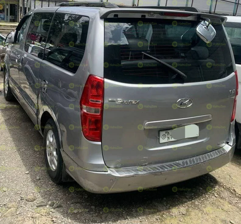 2014 Model-Hyundai Grand Starex