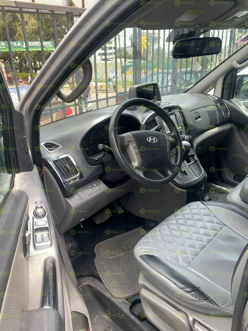 2014 Model-Hyundai Grand Starex