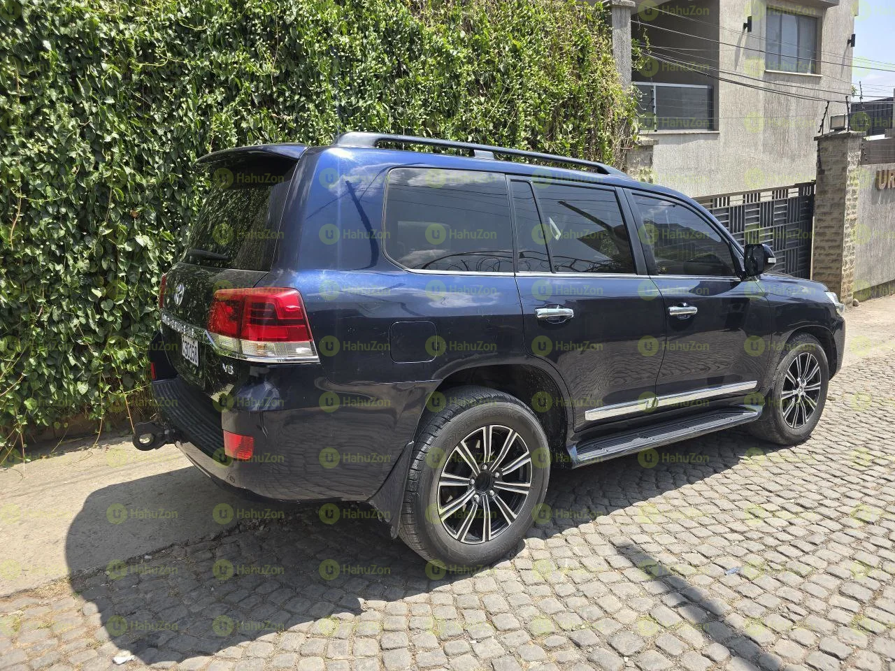 2016 Model-Toyota Land Cruiser V8 VX.R