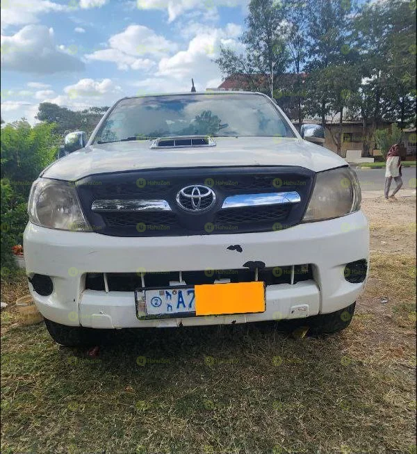 2010Model-Toyota Hilux