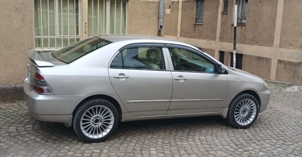 2003 Model-Toyota Corolla