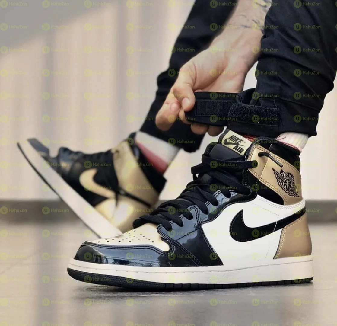 Air Jordan 1 Women's Shoes