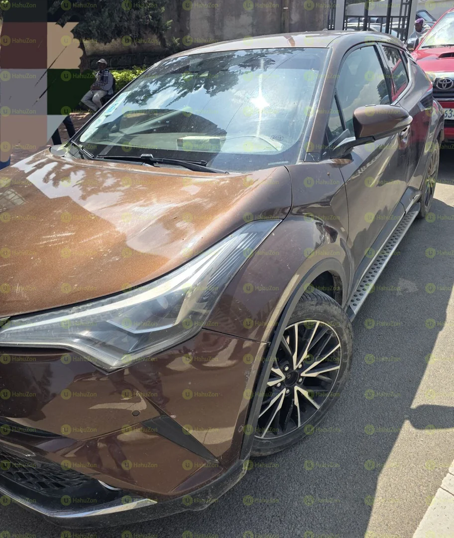 2017 Model-Toyota Ch-R