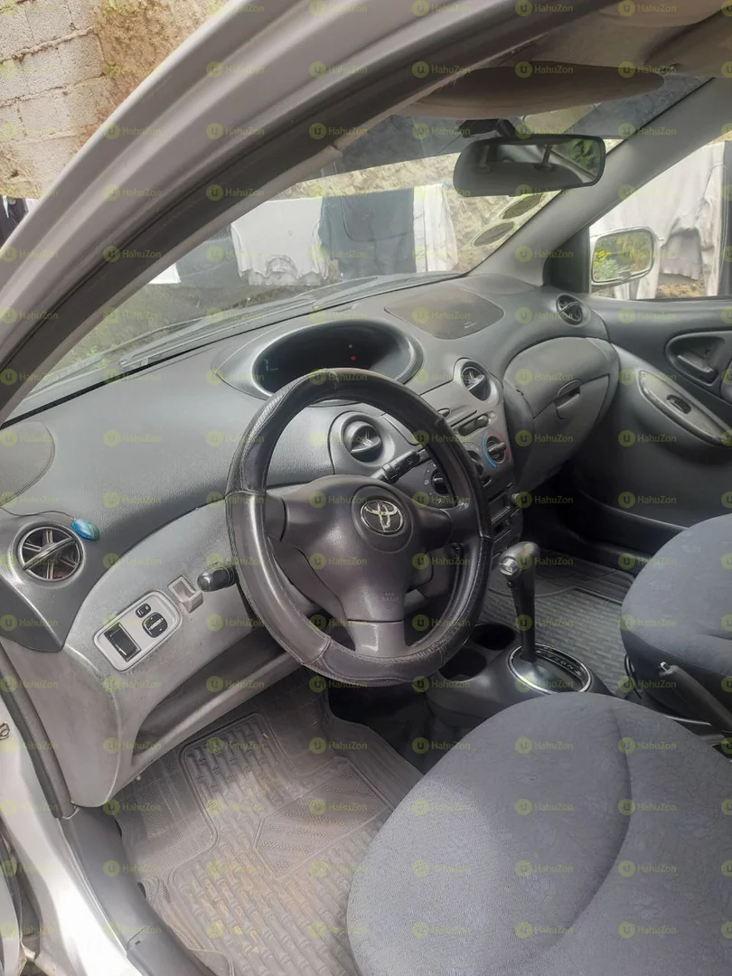 2002 Model-Toyota Vitz