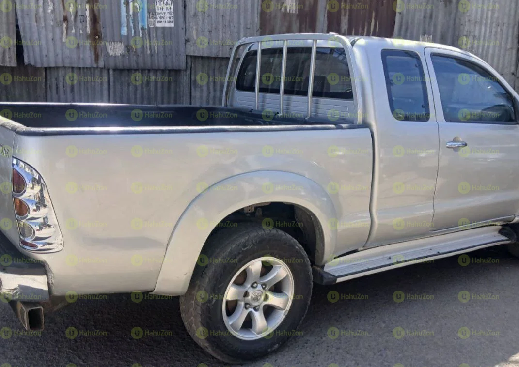 2008 Model-Toyota Hilux Xtra Cab