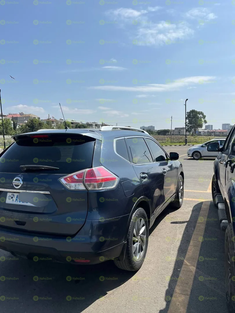 2015 Model-Nissan X Trail