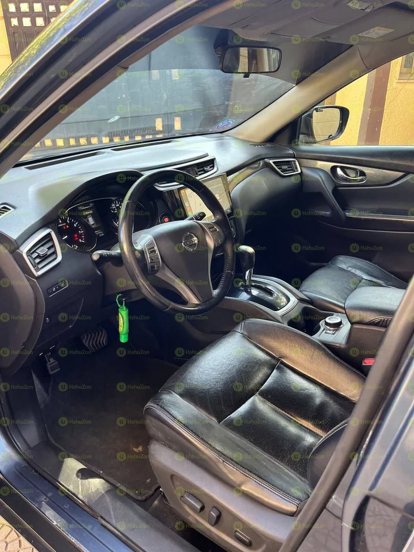 2015 Model-Nissan X Trail