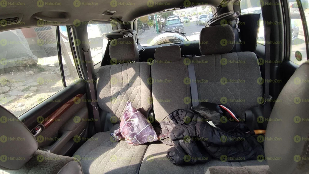 2005 Model-Toyota Landcruser Prado