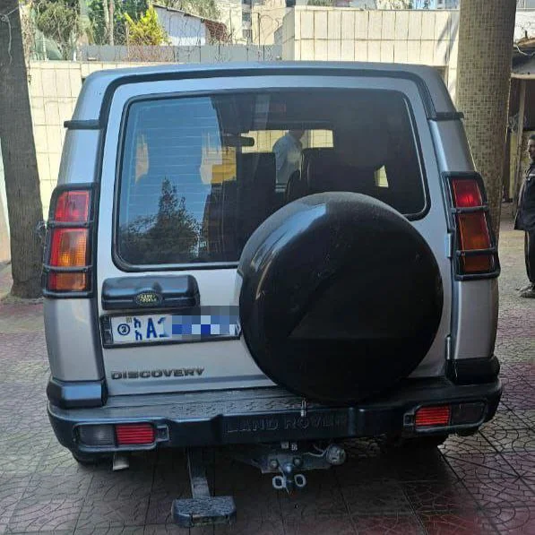 2004 Model-Land Rover Discovery