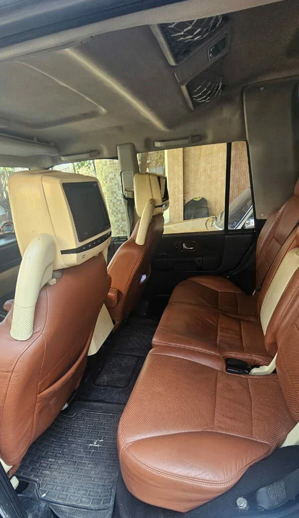 2004 Model-Land Rover Discovery