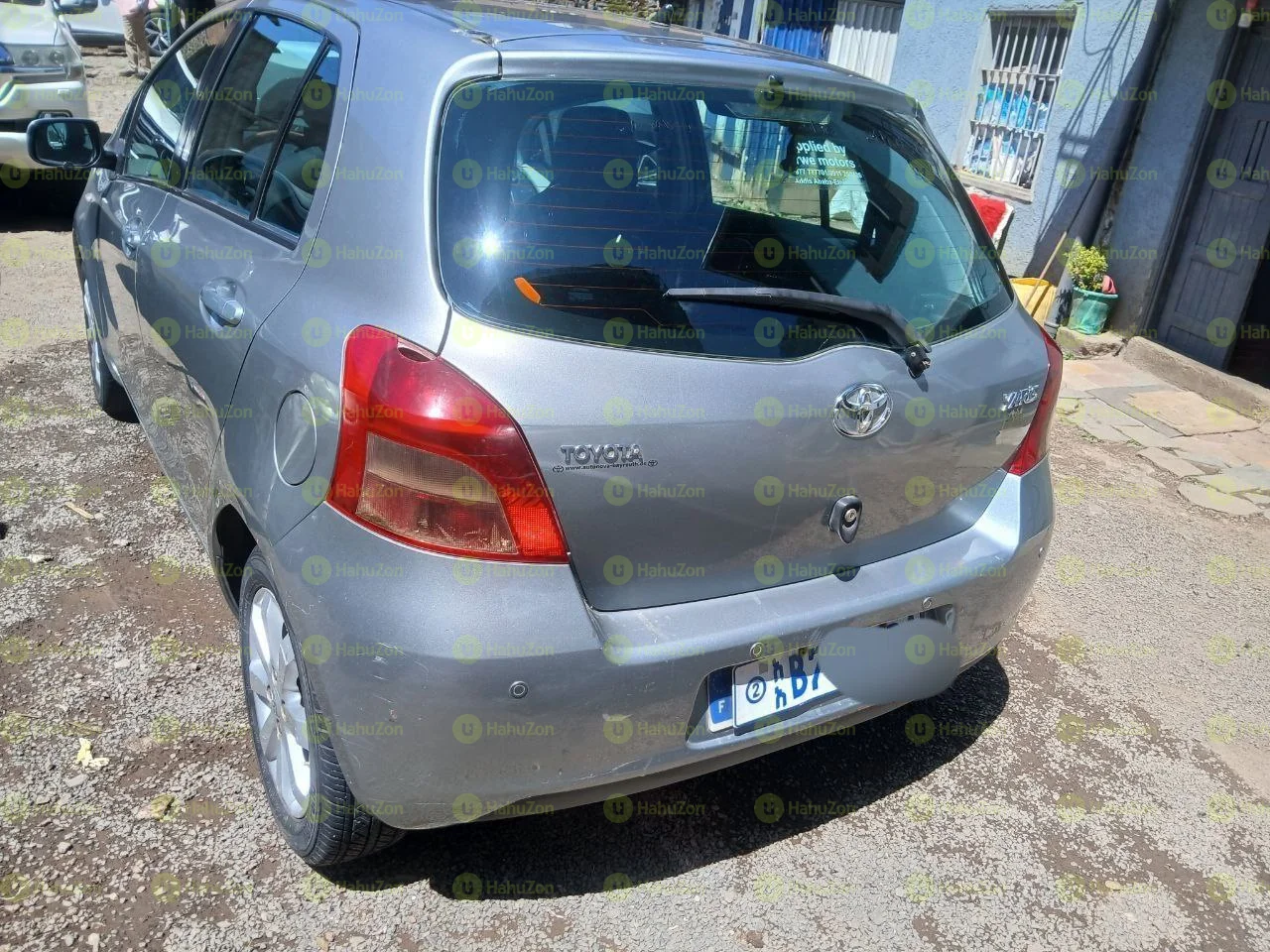 2009 Model-Toyota Yaris Compact