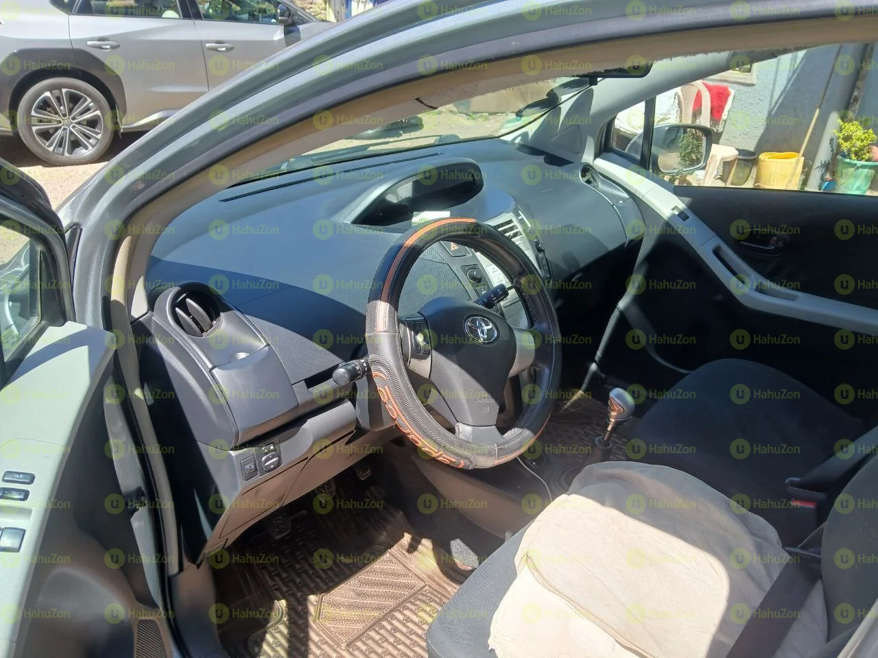 2009 Model-Toyota Yaris Compact