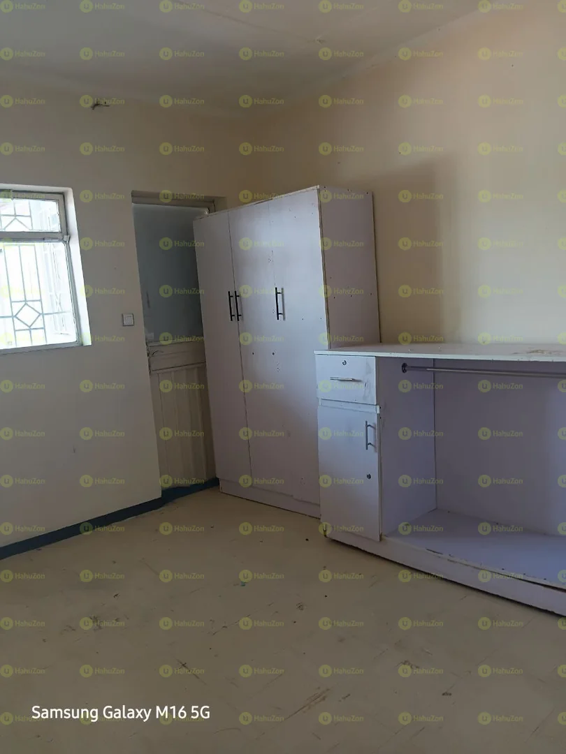 220 ካሬ የሚሸጥ ቤት በሲኤምሲ ሚካኤል