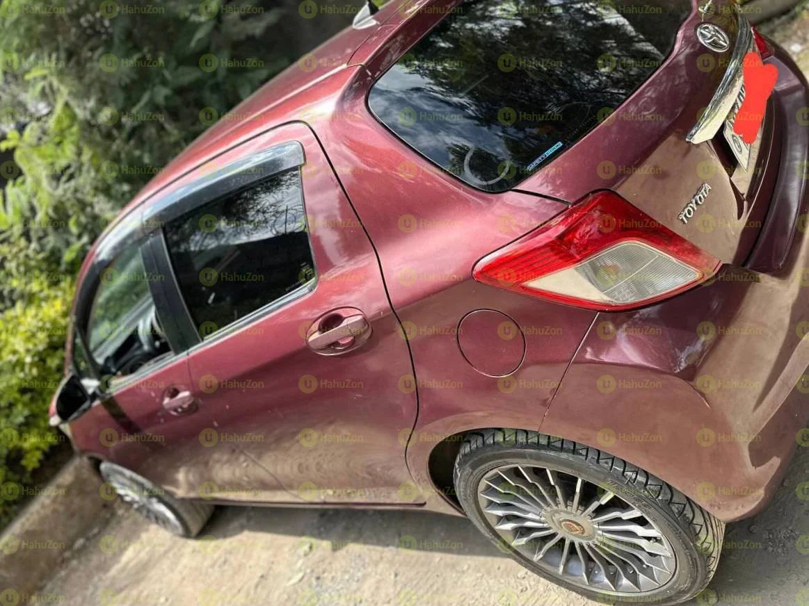 2011 Model-Toyota Yaris Compact