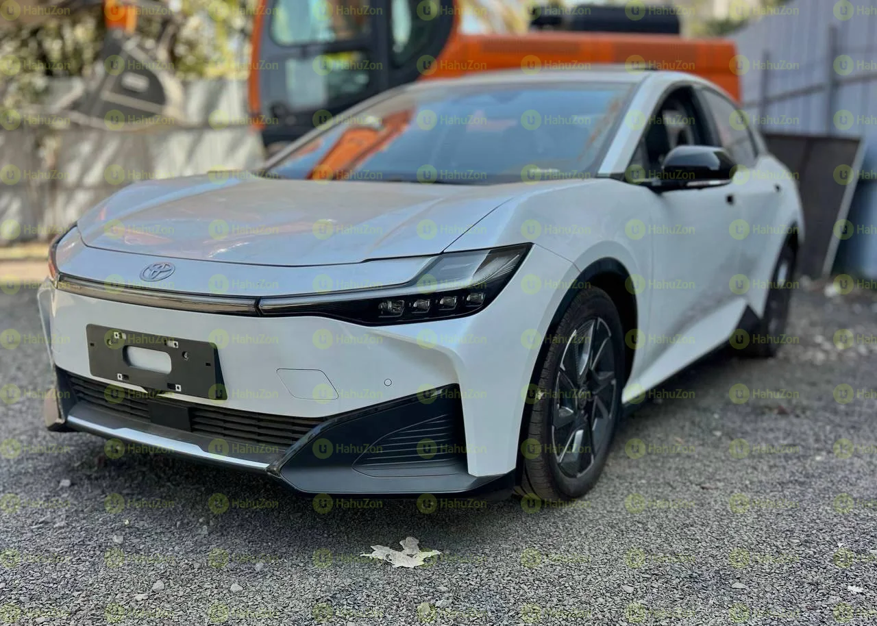 2025 Model-Toyota Bz3 Long Range