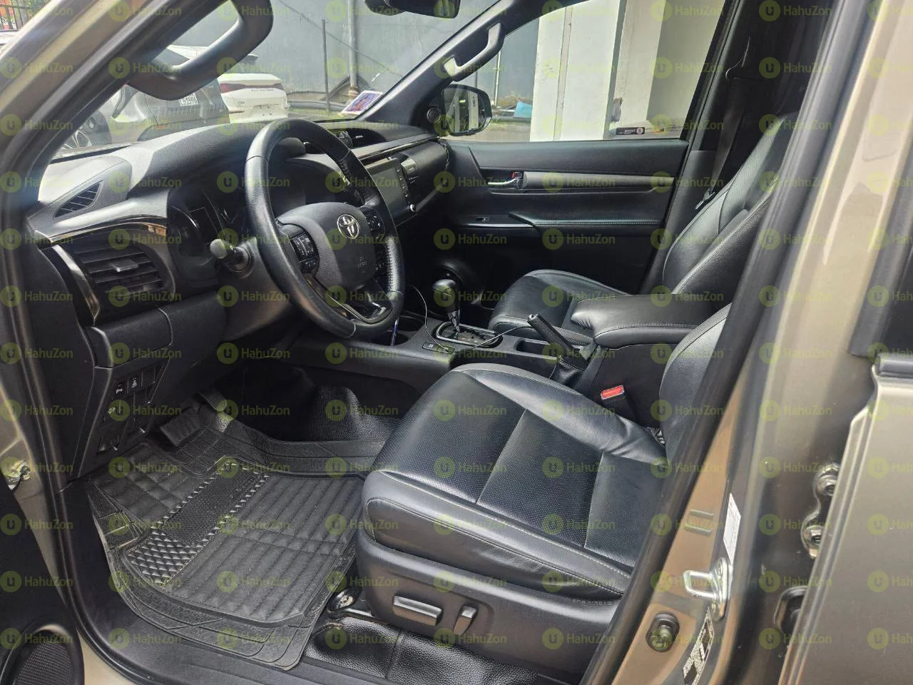 2021 Model-Toyota Hilux Invincible