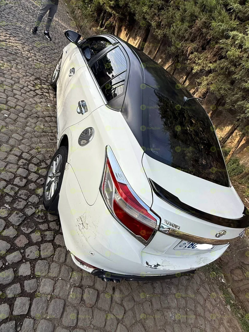 2015 Model-Toyota Yaris Sedan