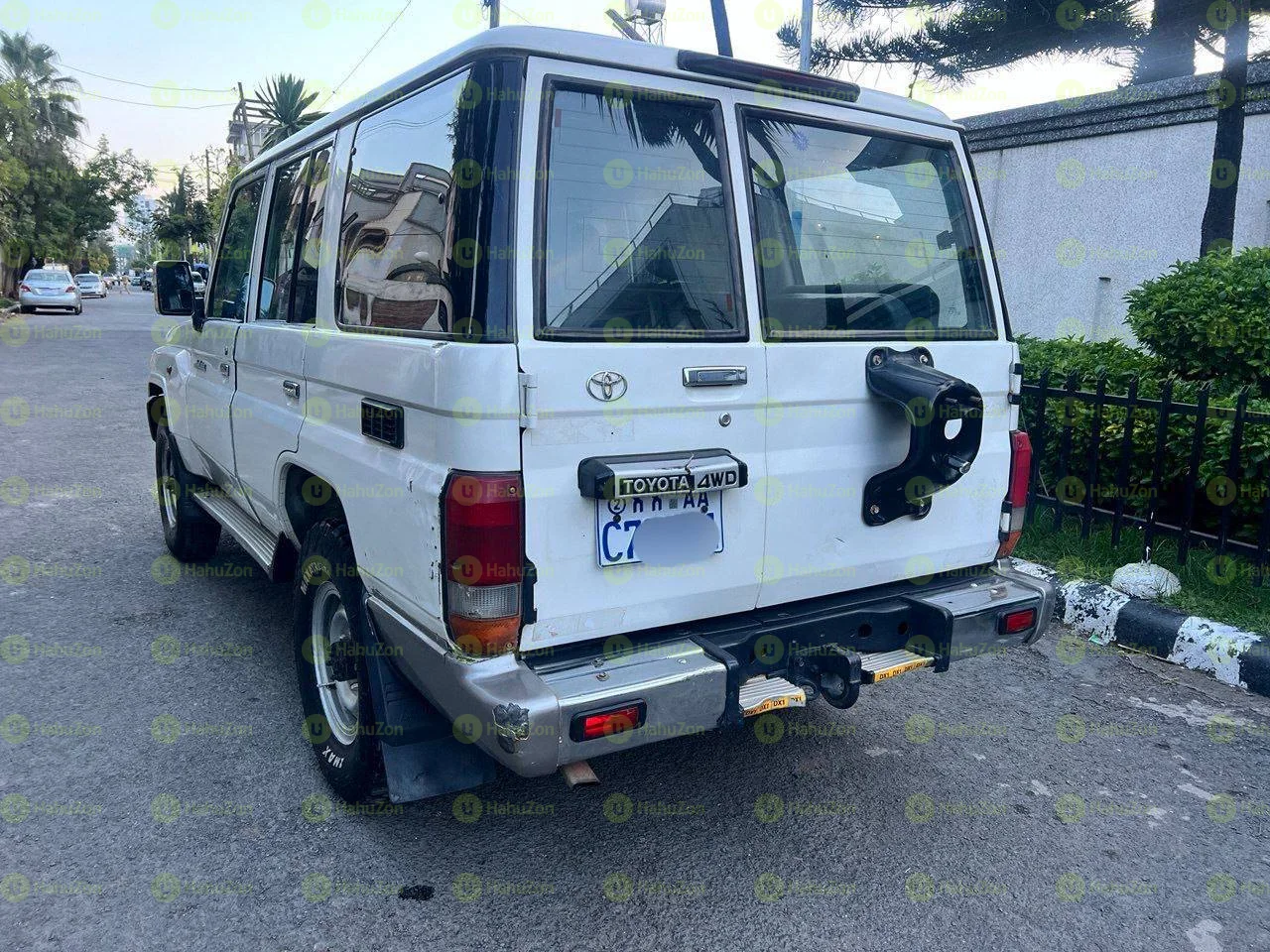 2014 Model-Toyota Land Cruiser(LX)