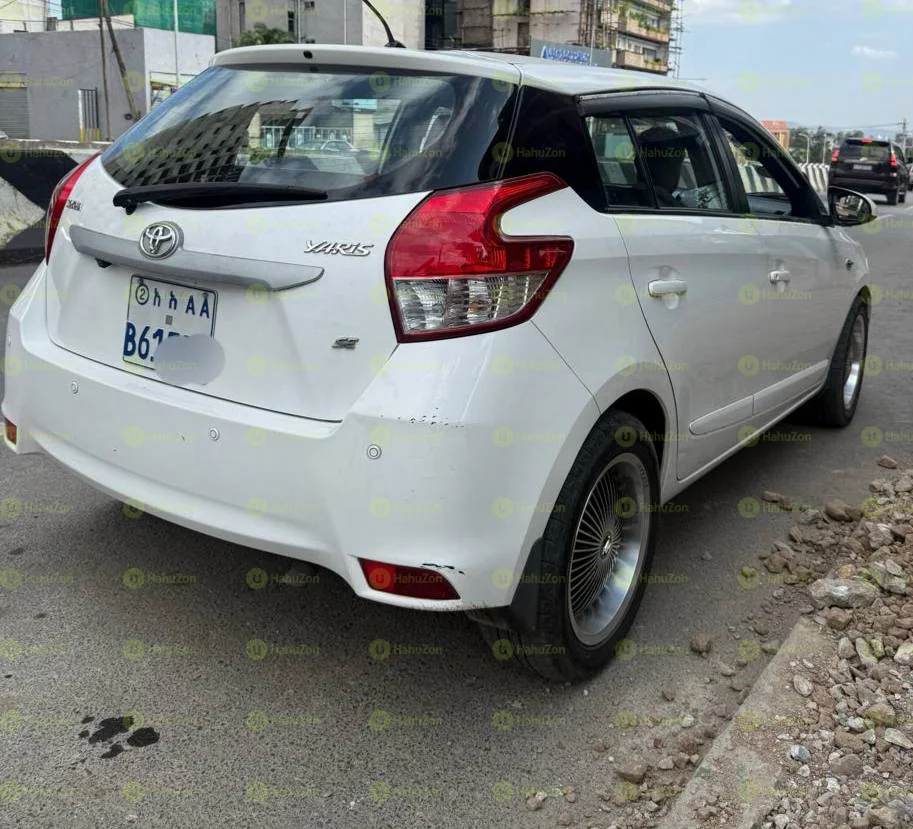 2016 Model-Toyota Yaris