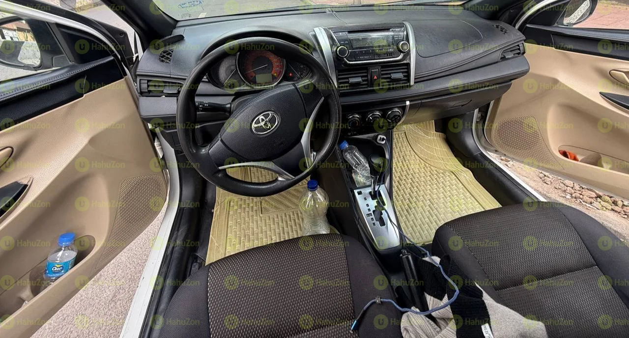 2016 Model-Toyota Yaris