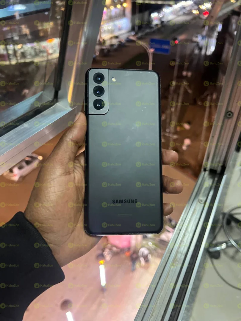 Samsung Galaxy S21 Plus