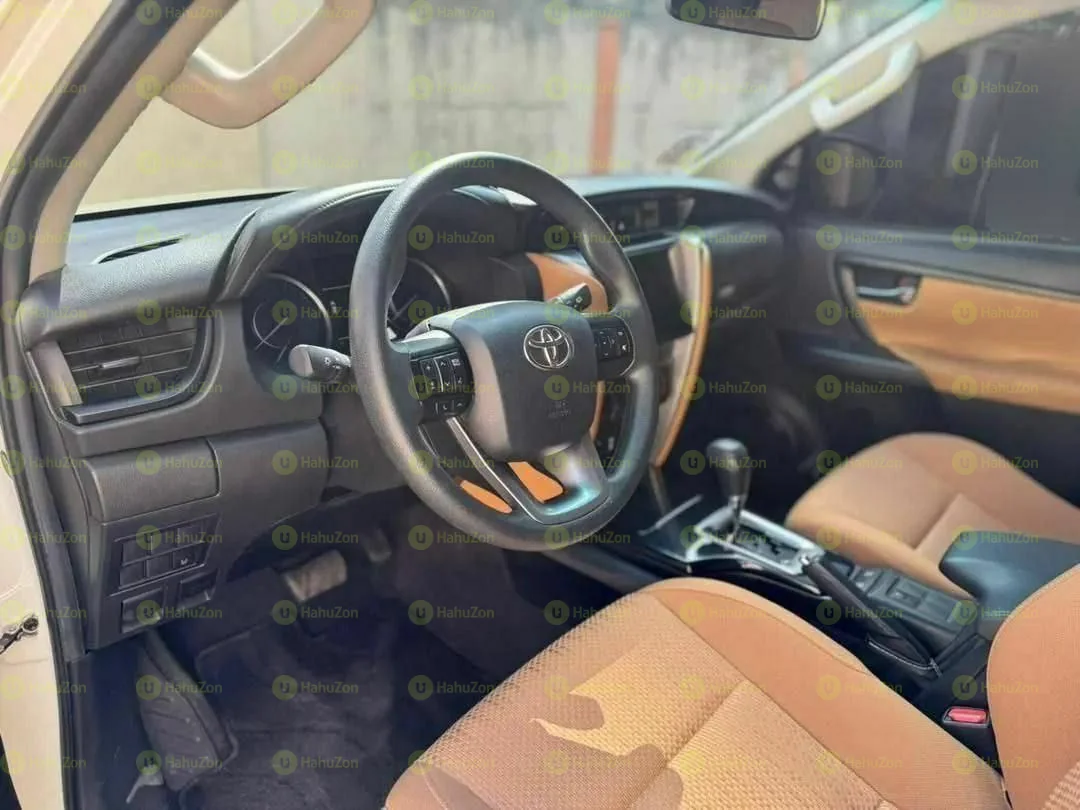 2017 Model-Toyota Fortuner