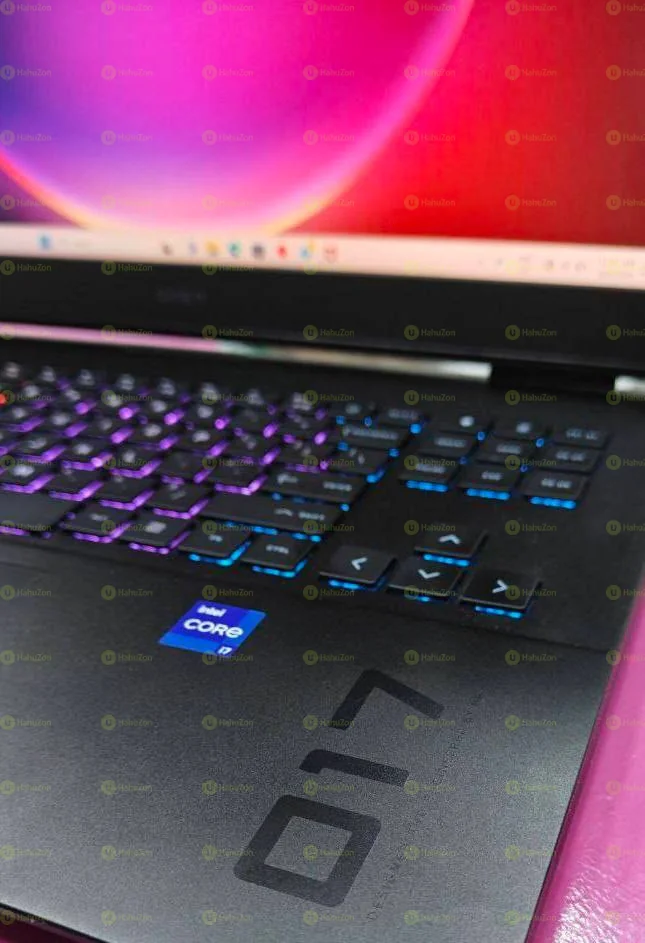 HP Omen17 Intel Core i7-13700HX Gaming Laptop