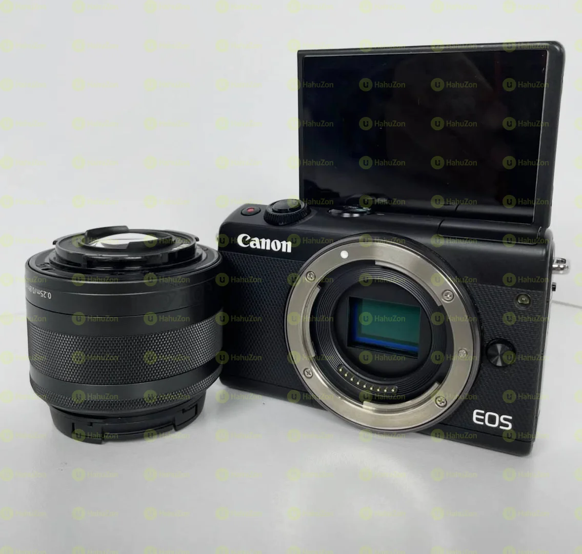 Canon M100