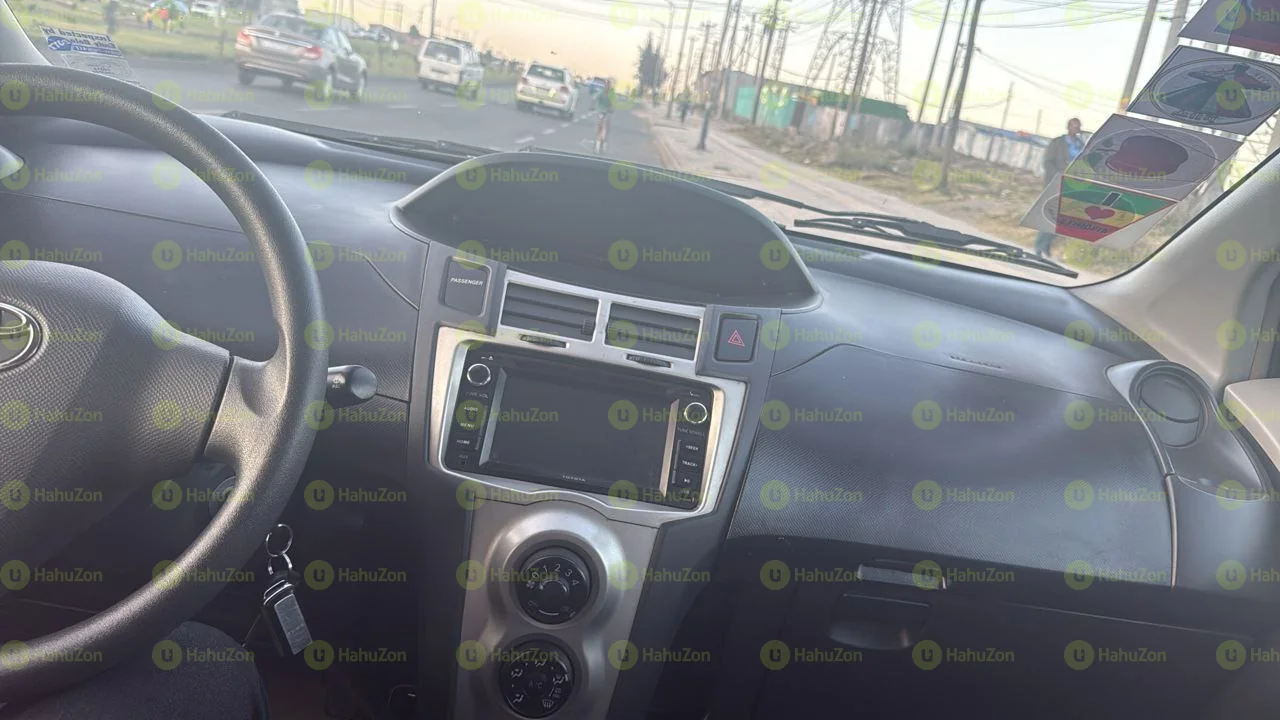 2010 Model-Toyota Compact Yaris